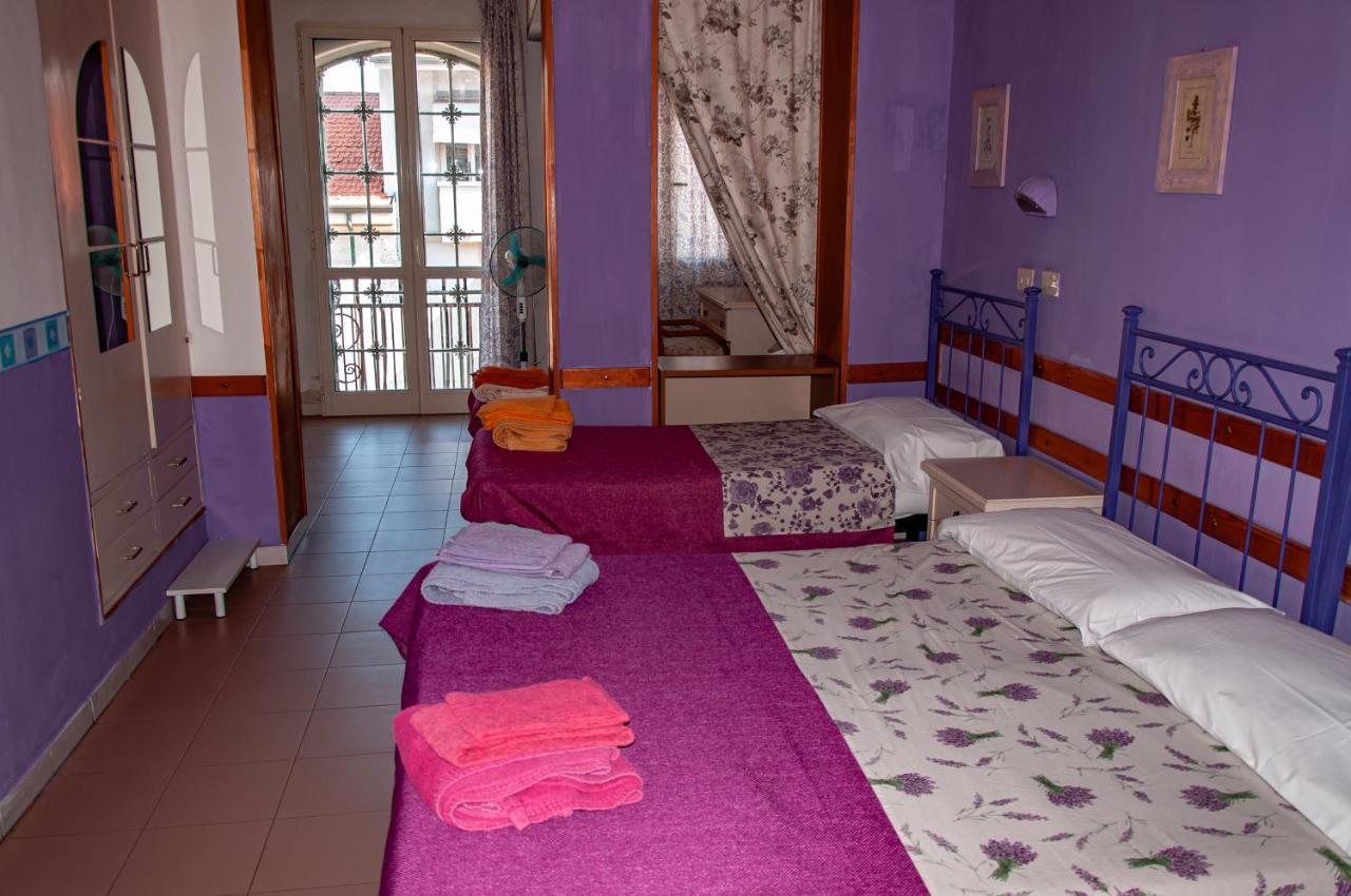 Standard Quadruple Room,1234472552:JPEG